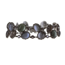 Laden Sie das Bild in den Galerie-Viewer, Konplott Armband Armkette Melody Drops white grey silber