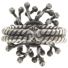 Laden Sie das Bild in den Galerie-Viewer, Konplott Ring Petit Four de Fleur black silber