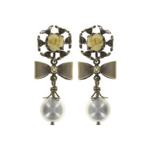 Laden Sie das Bild in den Galerie-Viewer, Konplott Ohrringe Arsenic in Old Lace light pastel multi antique small