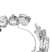 Laden Sie das Bild in den Galerie-Viewer, Swarovski Damen Armband Edelstahl Millenia Silber Trilliant-Schliff 5599194