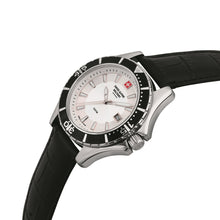 Laden Sie das Bild in den Galerie-Viewer, Swiss Alpine Military Herren Uhr Analog Quarz 7040.1532SAM Leder