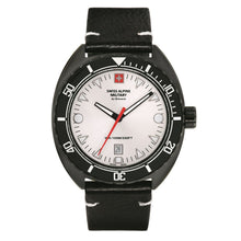 Laden Sie das Bild in den Galerie-Viewer, Swiss Alpine Military Herren Uhr Analog Quarz 7066.1572SAM Leder