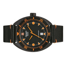 Laden Sie das Bild in den Galerie-Viewer, Swiss Alpine Military Herren Uhr Analog Quarz 7066.1579SAM Leder