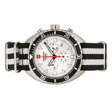 Laden Sie das Bild in den Galerie-Viewer, Swiss Alpine Military Herren Uhr Chrono Analog Quarz 7066.9632SAM Nylon-Armband