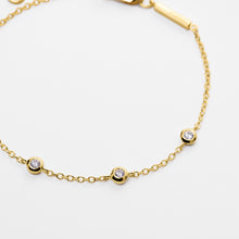 Laden Sie das Bild in den Galerie-Viewer, Esprit Damen Armband Armkette Silber goldfarben S.88672763