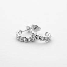 Laden Sie das Bild in den Galerie-Viewer, Esprit Damen Ohrringe Ohrstecker Silber S.88774094
