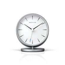 Laden Sie das Bild in den Galerie-Viewer, Bering Wecker Tischuhr Alarmclock Analog  - 90096-044R silber
