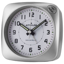 Laden Sie das Bild in den Galerie-Viewer, ATRIUM Wecker Analog Quarz Funkwecker A610-19 Alarm Snooze Licht silber
