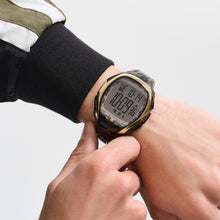 Laden Sie das Bild in den Galerie-Viewer, Adidas Unisex Uhr DIGITAL Athletics One Kunststoff grau transparent AOFH25004