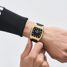 Laden Sie das Bild in den Galerie-Viewer, Adidas Unisex Uhr CITY TECH SQUARE Silikon schwarz AOFH26515