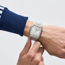 Laden Sie das Bild in den Galerie-Viewer, Adidas Unisex Uhr CITY TECH SQUARE Edelstahl AOFH26516