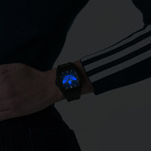 Laden Sie das Bild in den Galerie-Viewer, Adidas Unisex Uhr CITY TECH FIVE Kunststoff grün AOFH26531