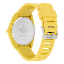 Laden Sie das Bild in den Galerie-Viewer, Adidas Unisex Uhr PROJECT THREE Keramik gelb AOST24054
