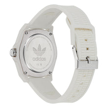 Laden Sie das Bild in den Galerie-Viewer, Adidas Unisex Uhr PROJECT FOUR Kunststoff weiß AOST24570-1