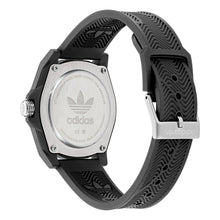 Laden Sie das Bild in den Galerie-Viewer, Adidas Unisex Uhr PROJECT FOUR Kunststoff schwarz AOST25033