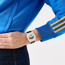 Laden Sie das Bild in den Galerie-Viewer, Adidas Unisex Uhr PROJECT TWO Kunststoff weiß schwarz AOST25038
