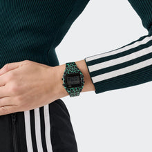 Laden Sie das Bild in den Galerie-Viewer, Adidas Unisex Uhr DIGITAL TWO Edelstahl schwarz-grün AOST26031