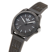 Laden Sie das Bild in den Galerie-Viewer, Adidas Unisex Uhr PROJECT FOUR Kunststoff schwarz AOST26041