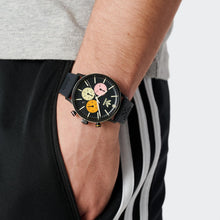 Laden Sie das Bild in den Galerie-Viewer, Adidas Unisex Uhr CODE ONE CHRONO Silikon schwarz AOSY24084