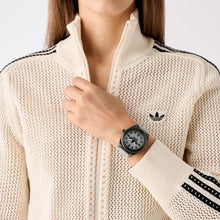 Laden Sie das Bild in den Galerie-Viewer, Adidas Herren Uhr Edelstahl Silikon schwarz AOSY25023