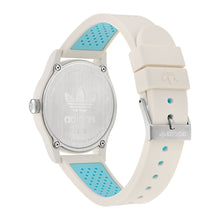 Laden Sie das Bild in den Galerie-Viewer, Adidas Unisex Uhr GAME THREE Silikon weiß AOSY26013