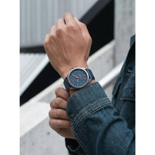 Laden Sie das Bild in den Galerie-Viewer, G-STAR Herren Analog Uhr Armbanduhr Leder Originals GSW.503.04