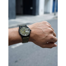 Laden Sie das Bild in den Galerie-Viewer, G-STAR Herren Analog Uhr Armbanduhr Leder Selvedge GSW.507.04