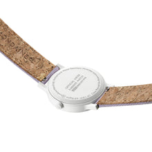 Laden Sie das Bild in den Galerie-Viewer, Mondaine Unisex Uhr Armbanduhr 41 mm MS1.41110.LQ1 Essence Textil