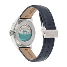 Laden Sie das Bild in den Galerie-Viewer, ASTON MARTIN Herren Automatik Uhr Armbanduhr AML TIMELESS MTTS1F502 Leder