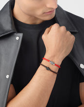 Laden Sie das Bild in den Galerie-Viewer, Philipp Plein Herren Armband Edelstahl silber Leder rot PLEIN TAG PJ0AA21BL
