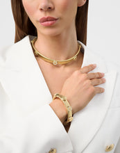 Laden Sie das Bild in den Galerie-Viewer, Philipp Plein Damen Armband Armreif Edelstahl IP Gold  $NAKE HEXAGON PJ7GA01BU