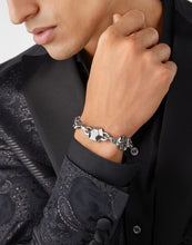 Laden Sie das Bild in den Galerie-Viewer, Philipp Plein Herren Armband Armkette Edelstahl silber PLEIN EDGE PJPEA03BU
