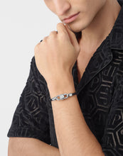 Laden Sie das Bild in den Galerie-Viewer, Philipp Plein Herren Armband Edelstahl silber Leder PLEIN EDGE PJPEA23BS