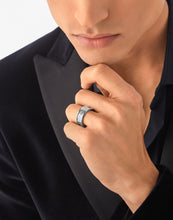 Laden Sie das Bild in den Galerie-Viewer, Philipp Plein Herren Ring Edelstahl silber GOTHIC TAG PJTEA01R