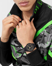 Laden Sie das Bild in den Galerie-Viewer, Plein Sport Herren Uhr Analog Quarz FEARLESS PSQBA0223 Silikon