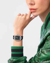 Laden Sie das Bild in den Galerie-Viewer, Philipp Plein Damen Uhr Analog Quarz PLEIN SUPREME PWCHA0126 Silikon