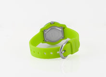 Laden Sie das Bild in den Galerie-Viewer, SINAR Jugenduhr Kinder Armbanduhr Analog Quarz Silikonband XB-22-3 grün