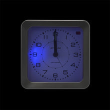 Laden Sie das Bild in den Galerie-Viewer, ATRIUM Wecker Analog Quarz Funkwecker A660-19 Licht Snooze silber