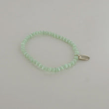 Laden Sie das Bild in den Galerie-Viewer, Esprit Damen Armband Armkette Edelstahl Kunstperlen grün ESBR024