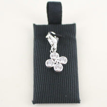 Laden Sie das Bild in den Galerie-Viewer, Esprit Anhänger Charms Silber Blume ESCH003