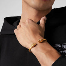 Laden Sie das Bild in den Galerie-Viewer, Philipp Plein Herren Armband Armreif Edelstahl IP Gold 3D SKULL PJ8AA07BL