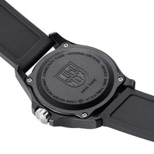 Laden Sie das Bild in den Galerie-Viewer, Luminox Herren Uhr Armbanduhr Patagonia X2.2401