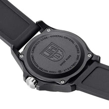 Laden Sie das Bild in den Galerie-Viewer, Luminox Herren Uhr Armbanduhr Patagonia X2.2402