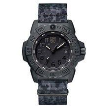 Laden Sie das Bild in den Galerie-Viewer, Luminox Herren Uhr Armbanduhr Navy Seal XS.CE01.BO