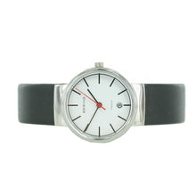 Laden Sie das Bild in den Galerie-Viewer, Bering Damen Uhr Armbanduhr Slim Classic - 11029-404 Leder