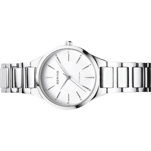 Bering Damen Uhr Armbanduhr Quarz - 15630-704-1 Titan