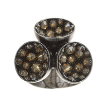 Laden Sie das Bild in den Galerie-Viewer, Konplott Ring Orchid Hybrid beige crystal golden shadow silber