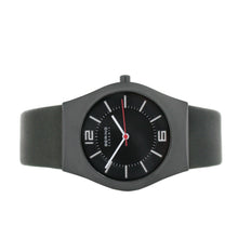 Laden Sie das Bild in den Galerie-Viewer, Bering Unisex Uhr Armbanduhr Slim Ceramic - 32035-642-1 Leder