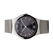 Laden Sie das Bild in den Galerie-Viewer, Bering Herren Uhr Armbanduhr Slim Ceramic - 32039-309 Meshband