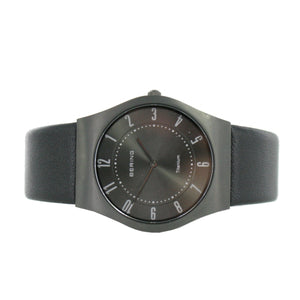 Bering Unisex Uhr Armbanduhr Titan Slim Classic - 11935-404 Leder